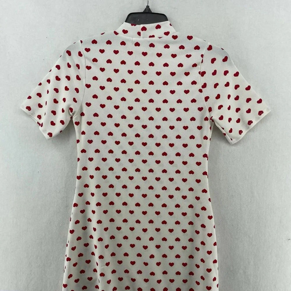 Pretty Little Thing Dress Women's Sz 4 Mini Bodycon White Heart Print High Neck - Picture 8 of 11